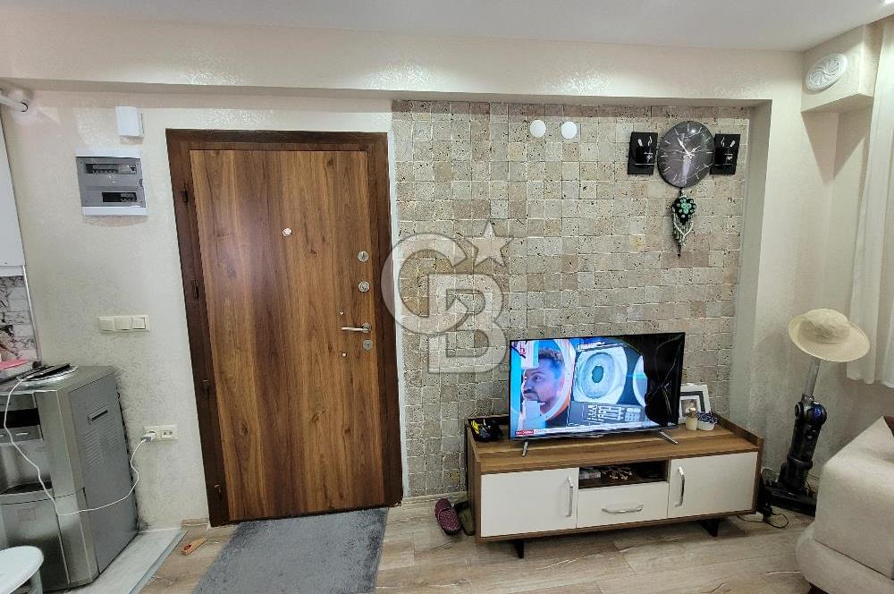 Yenifoça Merkezde Satılık Villa