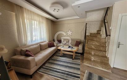 Yenifoça Merkezde Satılık Villa