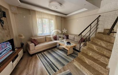 Yenifoça Merkezde Satılık Villa