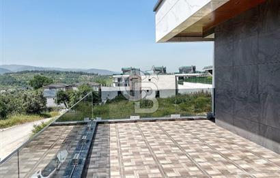 BURSA GÜMÜŞTEPE'DE MODERN MİMARİLİ 6+2 ULTRA LÜKS VİLLA