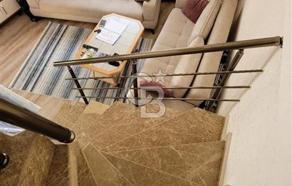 Yenifoça Merkezde Satılık Villa