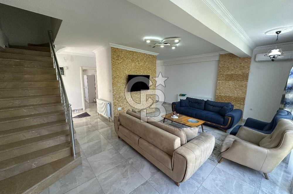 Sapanca Göl Mahallesinde Lüks 4+1 Villa