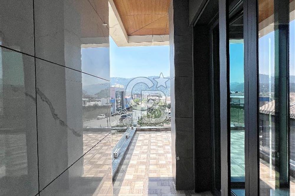 BURSA GÜMÜŞTEPE'DE MODERN MİMARİLİ 6+2 ULTRA LÜKS VİLLA