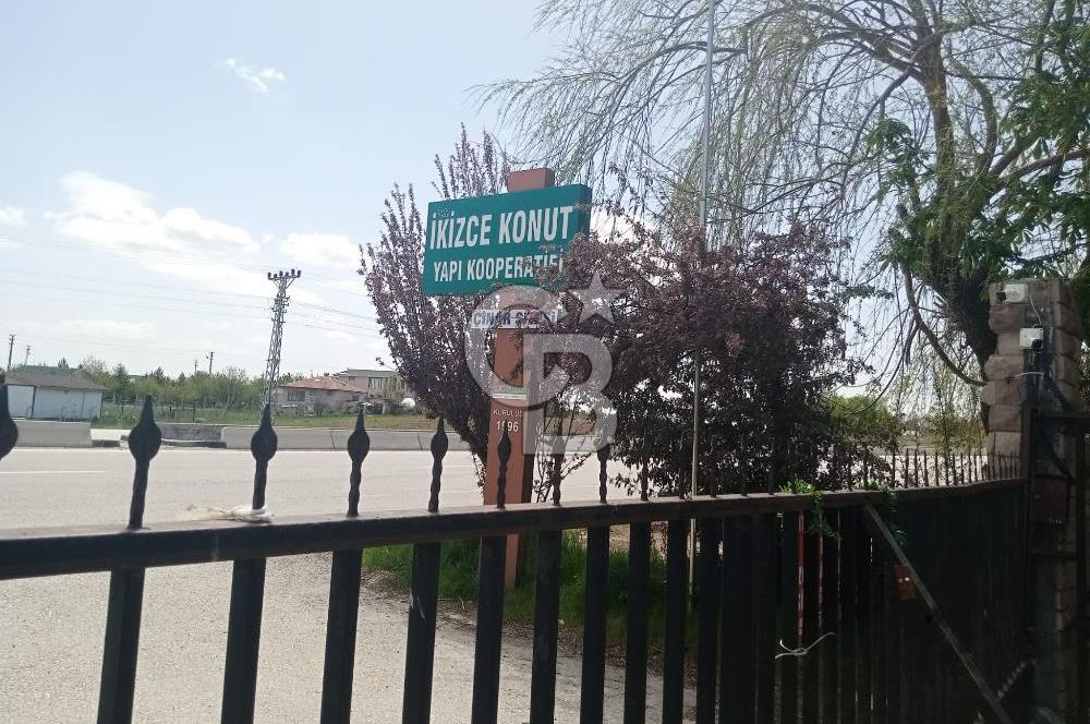 GÖLBAŞI İKİZCE MAH. ÇINAR SİTESİNDE SATILIK DEĞERLİ BAHÇE