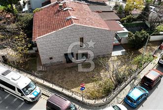KOŞUYOLU BARBAROS MAH YENİLENMİŞ KÖŞE PARSEL SATILIK MÜSTAKİL EV