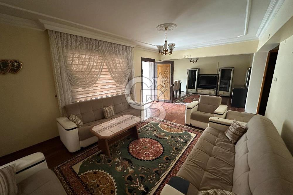 ESKİ BAŞKANIN VİLLASI SATILIK! 320 m² KAPALI GARAJLI