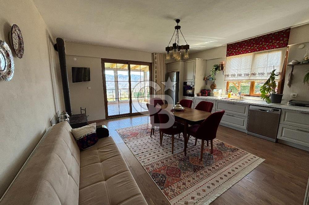 Doğayla İç İçe, Eşyalarıyla Hazır! Mudurnuda 284 m² Müstakil