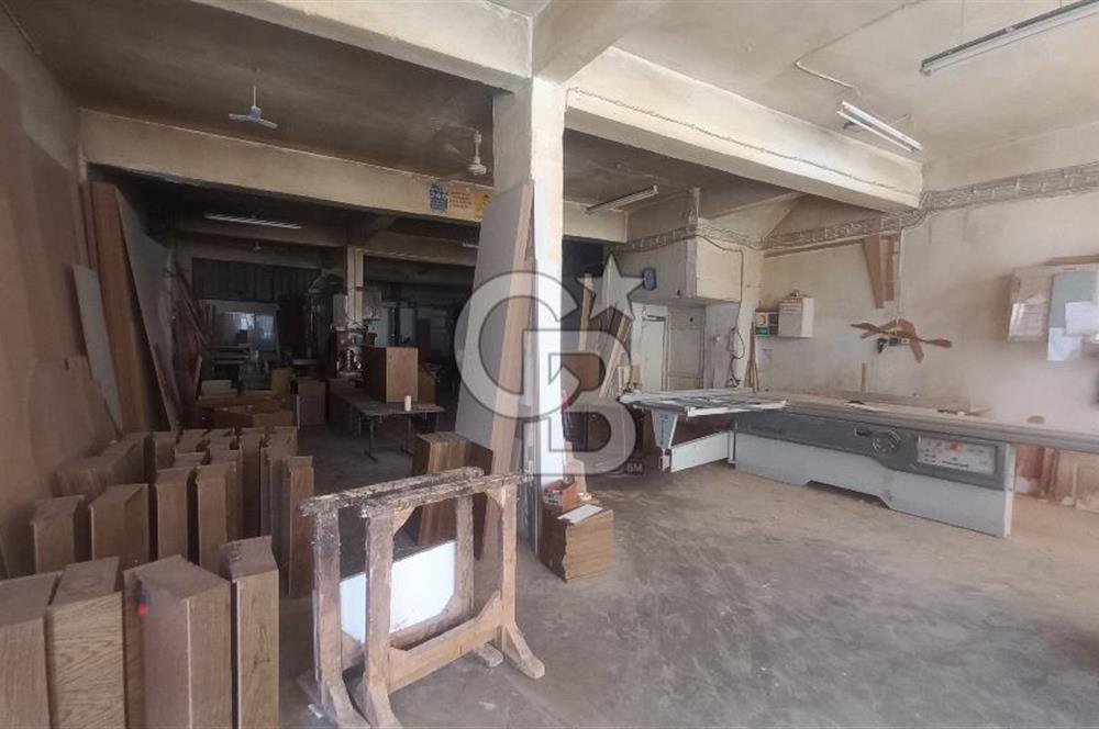 Karabağlar Sanayi Sitesi Mobilya Imalathanecileri İçinde 3 Katlı Komple Satılık İş Yeri