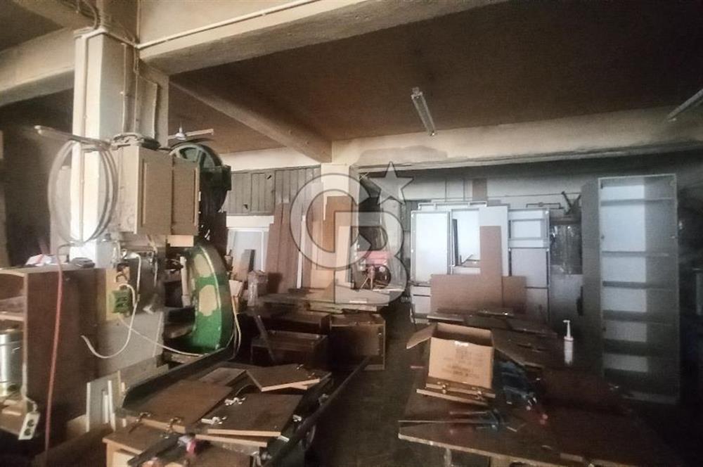 Karabağlar Sanayi Sitesi Mobilya Imalathanecileri İçinde 3 Katlı Komple Satılık İş Yeri