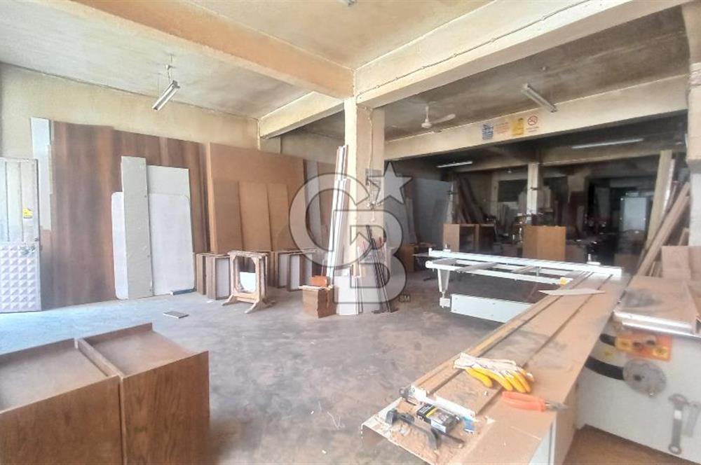 Karabağlar Sanayi Sitesi Mobilya Imalathanecileri İçinde 3 Katlı Komple Satılık İş Yeri