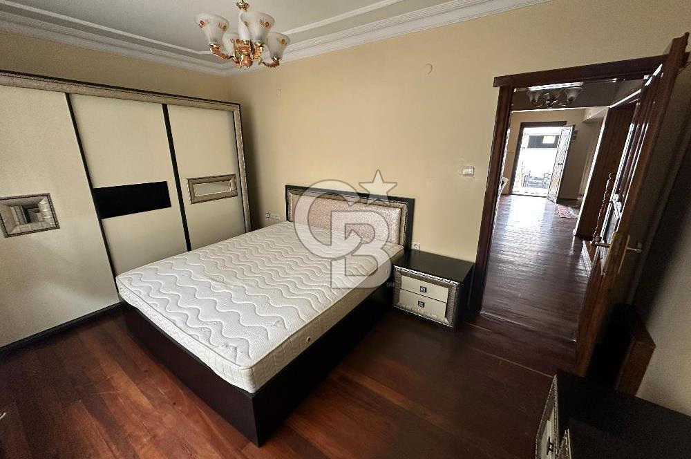 ESKİ BAŞKANIN VİLLASI SATILIK! 320 m² KAPALI GARAJLI