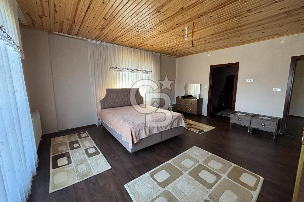 Doğayla İç İçe, Eşyalarıyla Hazır! Mudurnuda 284 m² Müstakil