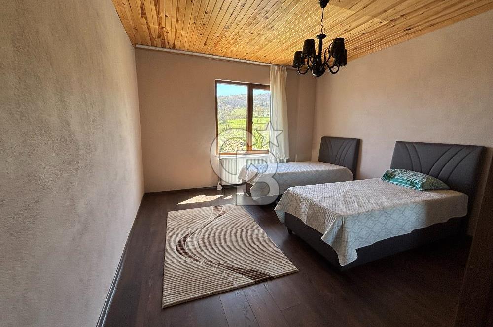 Doğayla İç İçe, Eşyalarıyla Hazır! Mudurnuda 284 m² Müstakil