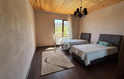 Doğayla İç İçe, Eşyalarıyla Hazır! Mudurnuda 284 m² Müstakil