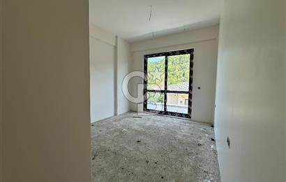 Kuş Sesleriyle Uyanın: Sapancada Orman İçinde 5+1 Doğa Villa