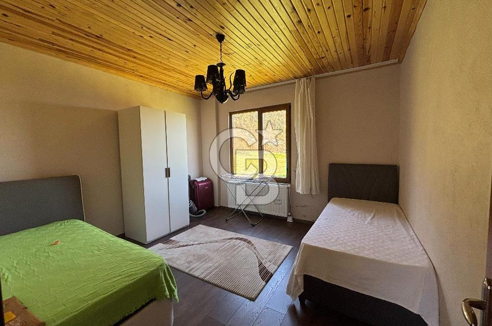 Doğayla İç İçe, Eşyalarıyla Hazır! Mudurnuda 284 m² Müstakil