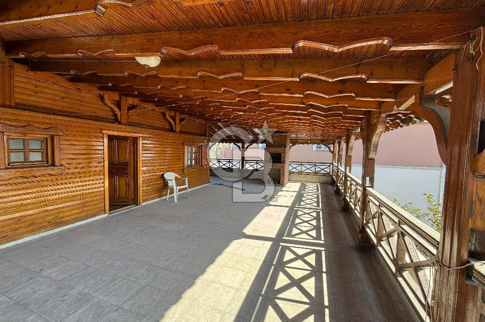 ESKİ BAŞKANIN VİLLASI SATILIK! 320 m² KAPALI GARAJLI