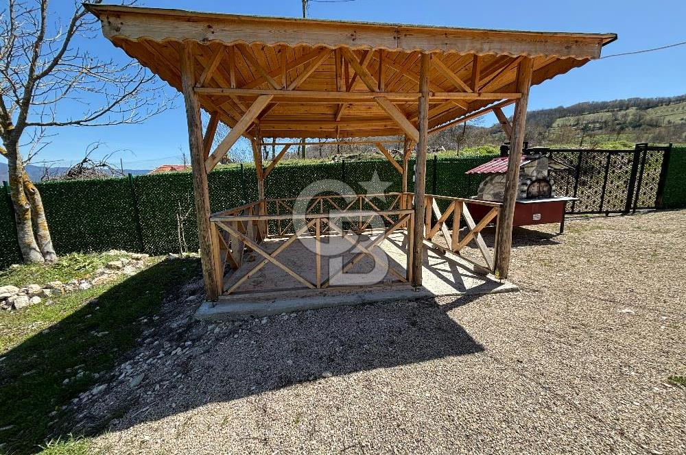 Doğayla İç İçe, Eşyalarıyla Hazır! Mudurnuda 284 m² Müstakil