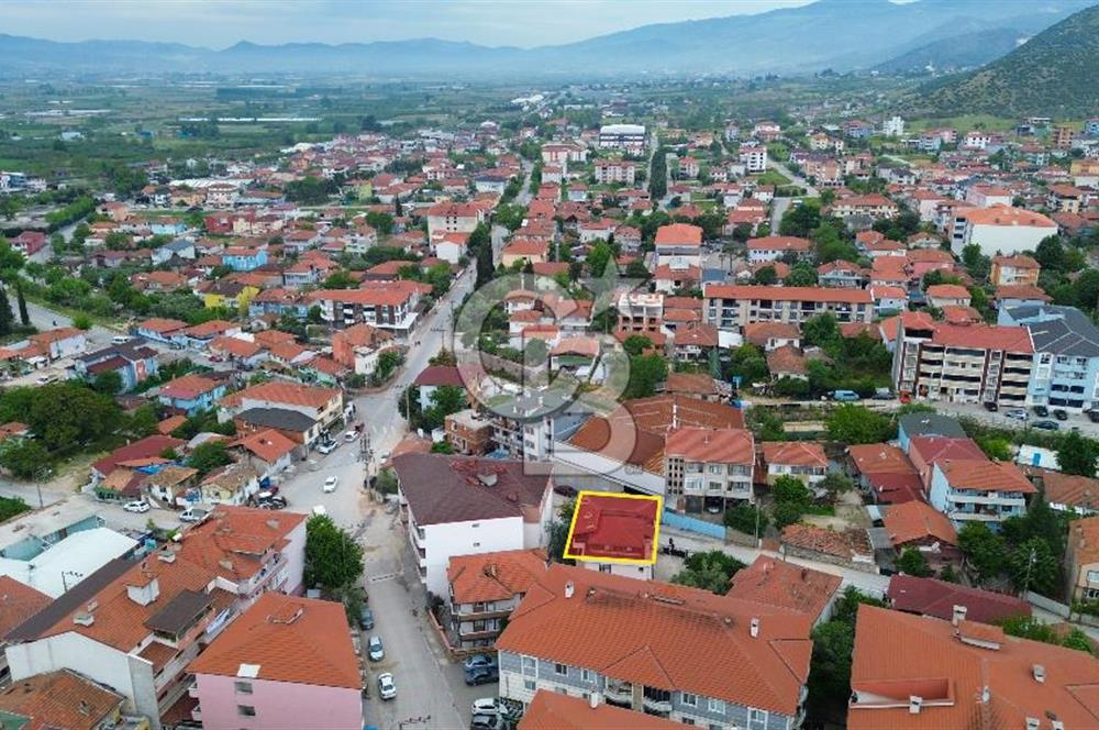 ESKİ BAŞKANIN VİLLASI SATILIK! 320 m² KAPALI GARAJLI