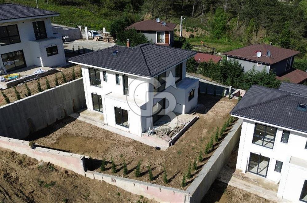 Kuş Sesleriyle Uyanın: Sapancada Orman İçinde 5+1 Doğa Villa
