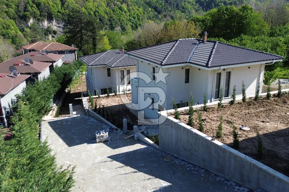 Kuş Sesleriyle Uyanın: Sapancada Orman İçinde 5+1 Doğa Villa