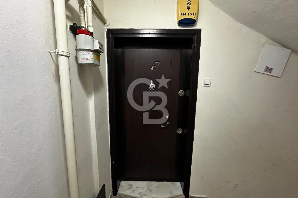 KARŞIYAKA RÜŞTÜ ŞARDAĞ CADDESİNDE 3+1 KİRALIK DAİRE