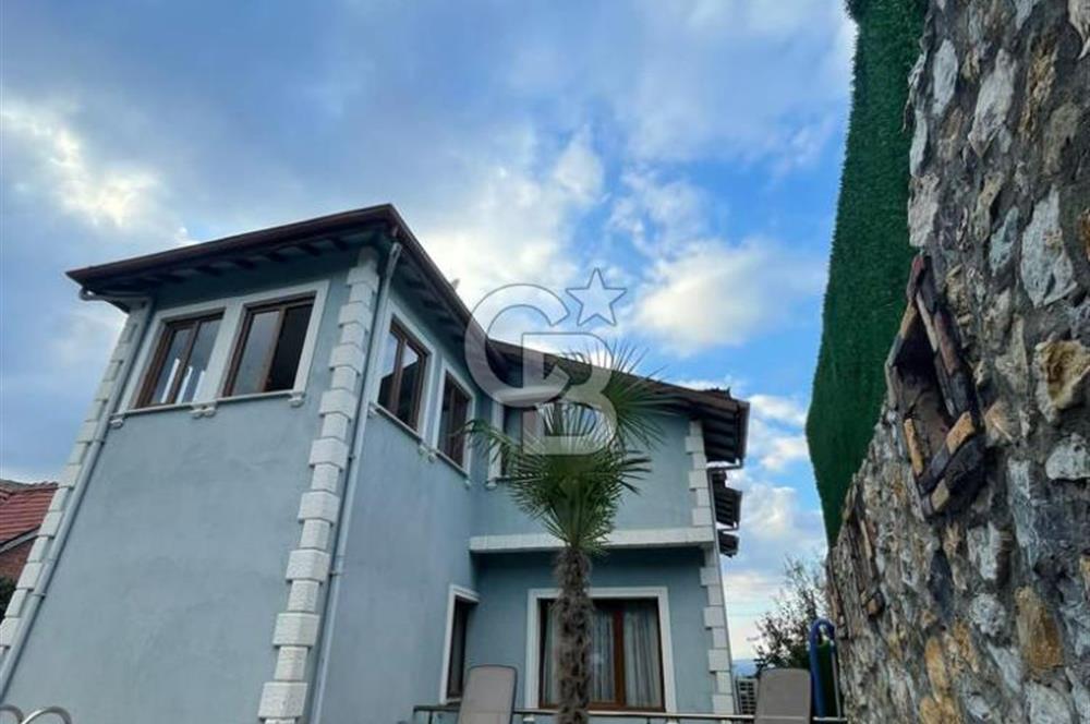 Sapanca Gölüne Yürüme Mesafesinde | Eşyalı | Havuzlu | Müstakil
