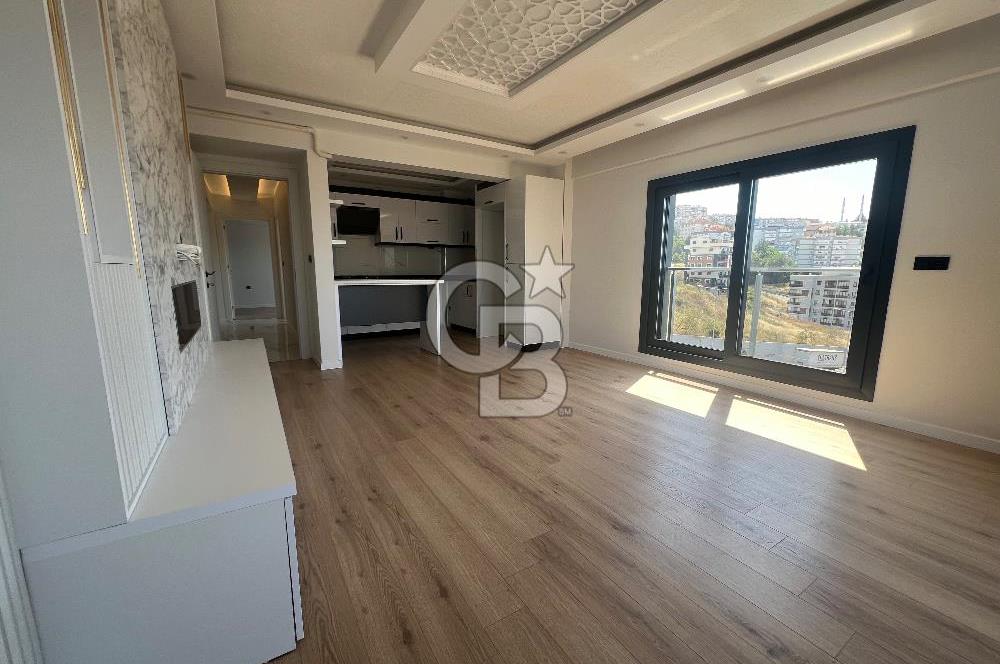 Çiğli esentepe de deniz manzaralı lüks 2 + 1 daire
