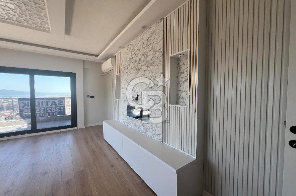 Çiğli esentepe de deniz manzaralı lüks 2 + 1 daire