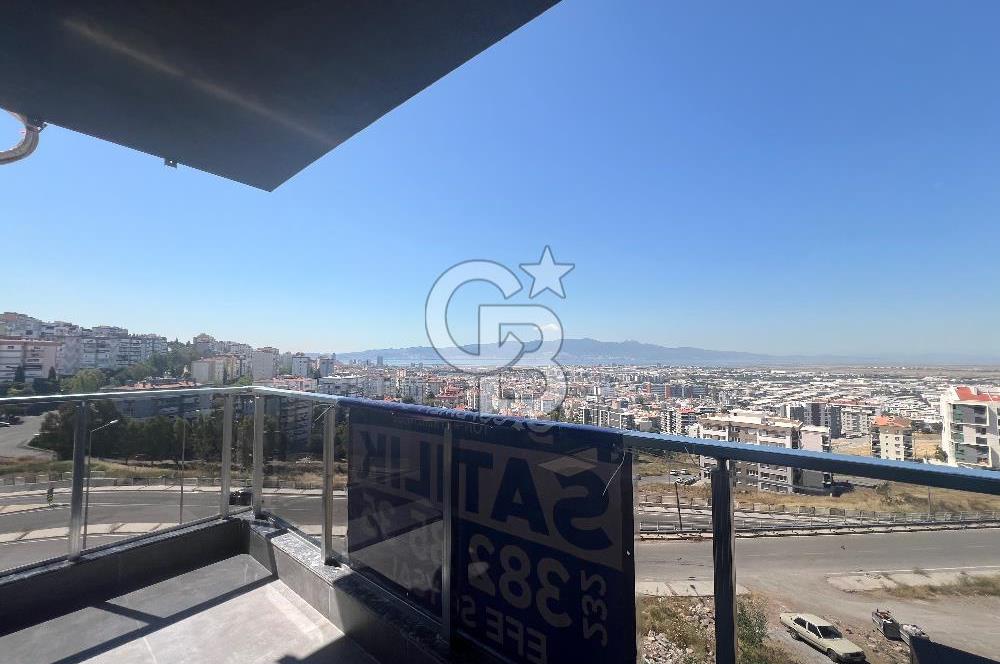 Çiğli esentepe de deniz manzaralı lüks 2 + 1 daire