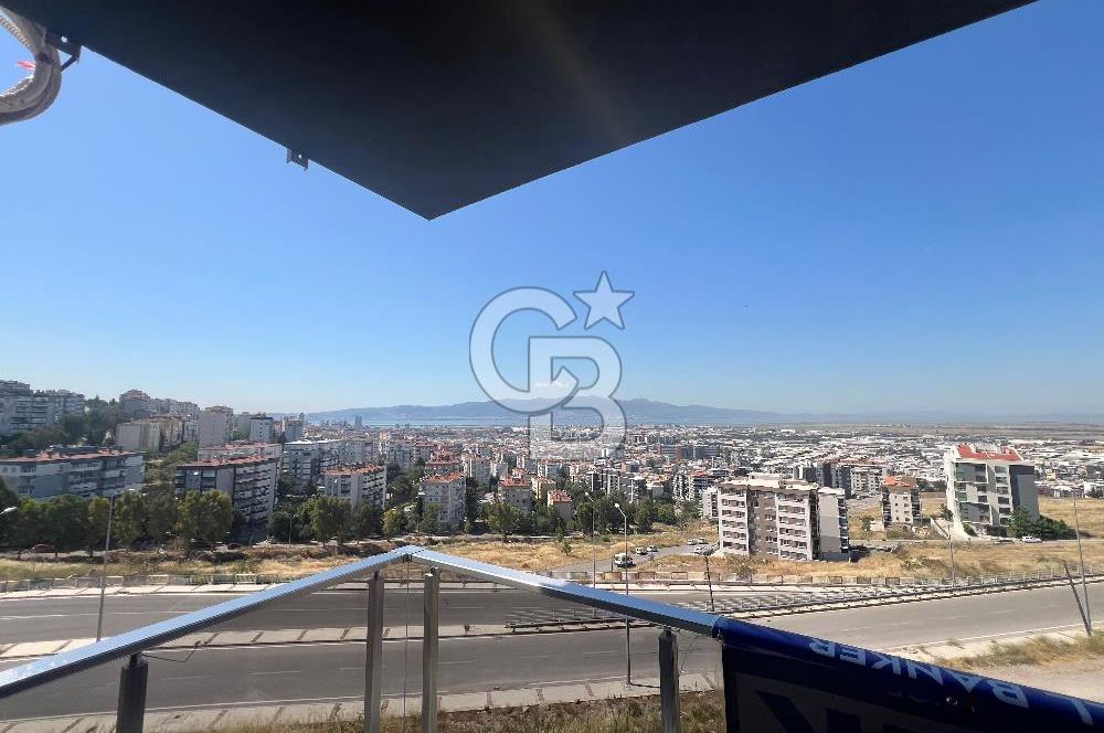 Çiğli esentepe de deniz manzaralı lüks 2 + 1 daire