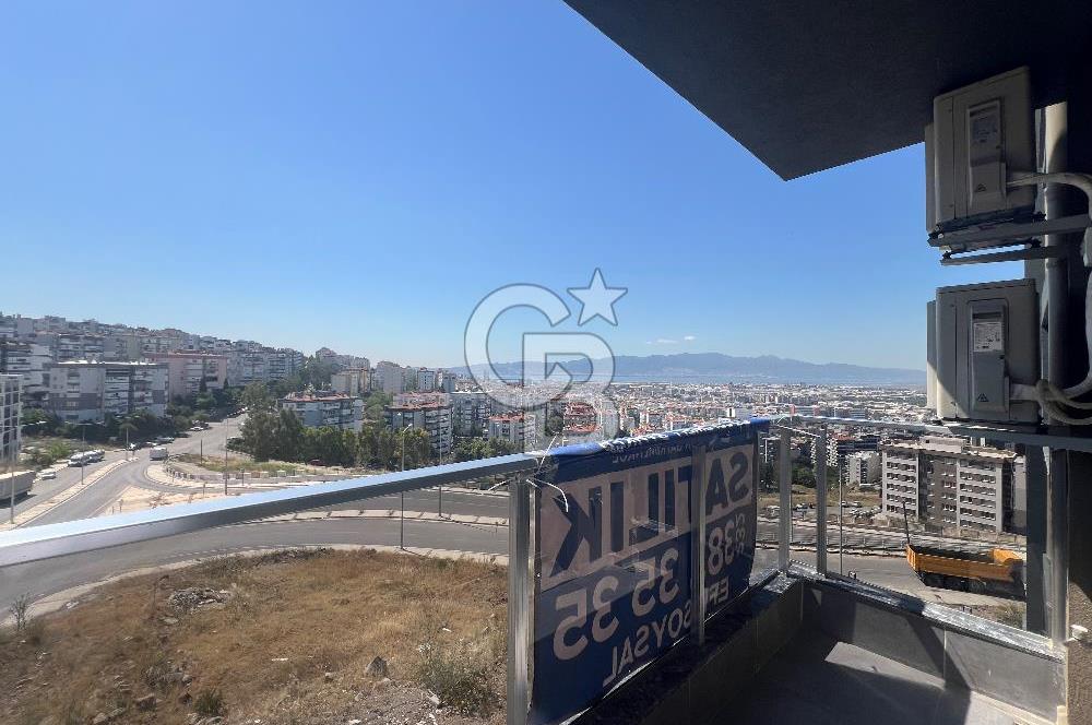 Çiğli esentepe de deniz manzaralı lüks 2 + 1 daire