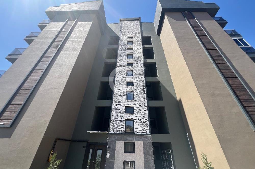 Çiğli esentepe de deniz manzaralı lüks 2 + 1 daire