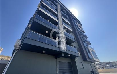 Çiğli esentepe de deniz manzaralı lüks 2 + 1 daire