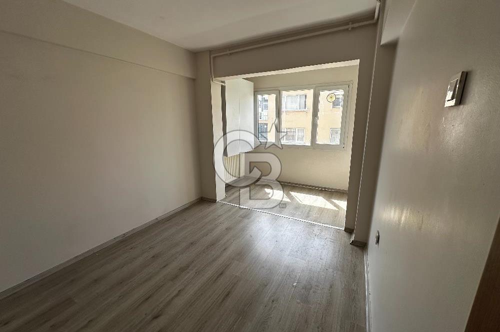 KARŞIYAKA RÜŞTÜ ŞARDAĞ CADDESİNDE 3+1 KİRALIK DAİRE