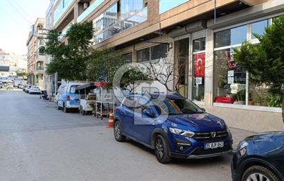 İzmir Karşıyaka'da Cadde Üzeri Satılık İşyeri