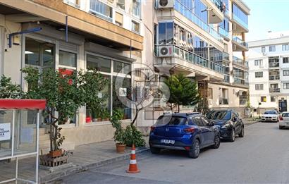 İzmir Karşıyaka'da Cadde Üzeri Satılık İşyeri