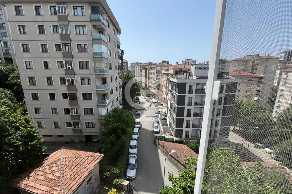 Kadıköy Merdivenköyde 3+1 kiralık daire 