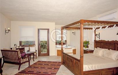 Fethiye Faralya’da Satılık Yüksek Gelir Getiren Doğanın İçinde Yatırımlık Butik Otel 