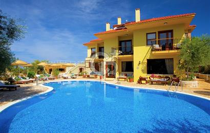 Fethiye Faralya’da Satılık Yüksek Gelir Getiren Doğanın İçinde Yatırımlık Butik Otel 