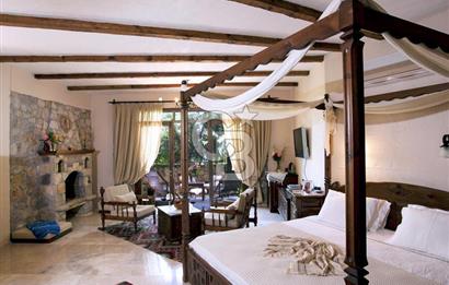 Fethiye Faralya’da Satılık Yüksek Gelir Getiren Doğanın İçinde Yatırımlık Butik Otel 