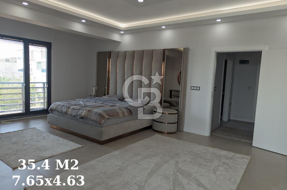 UMURBEY'DE HAVUZLU İKİZ TRİPLEKS 