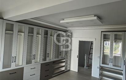 UMURBEY'DE HAVUZLU İKİZ TRİPLEKS 