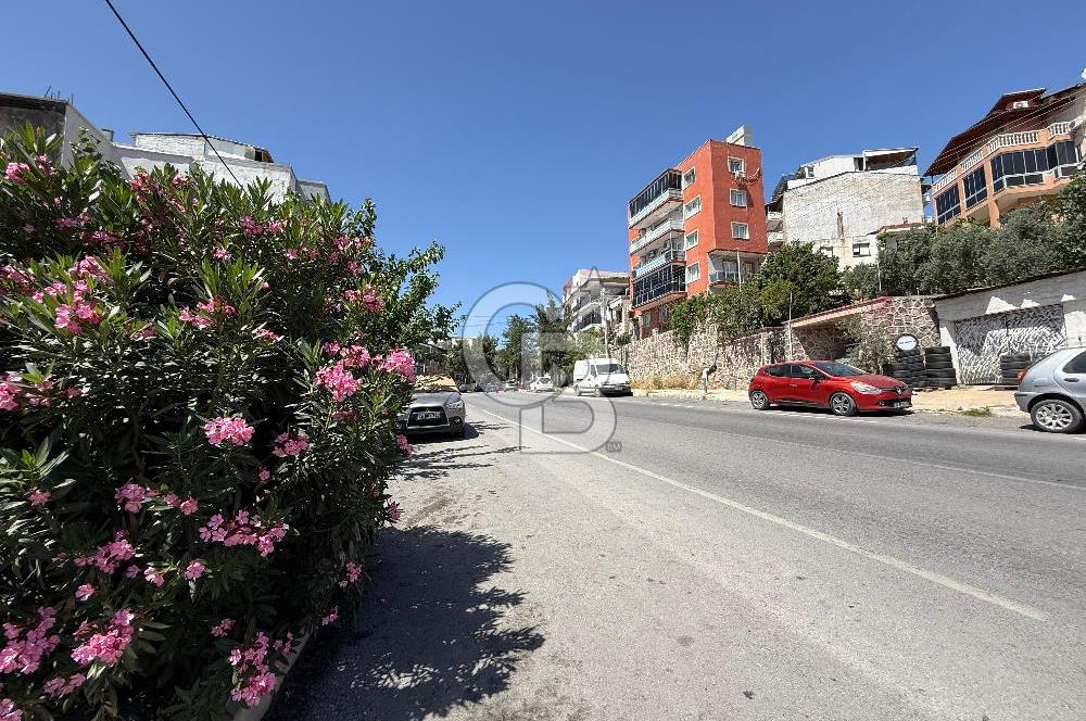 BORNOVA KIZILAY'DA EMSALSİZ SATILIK ARSA