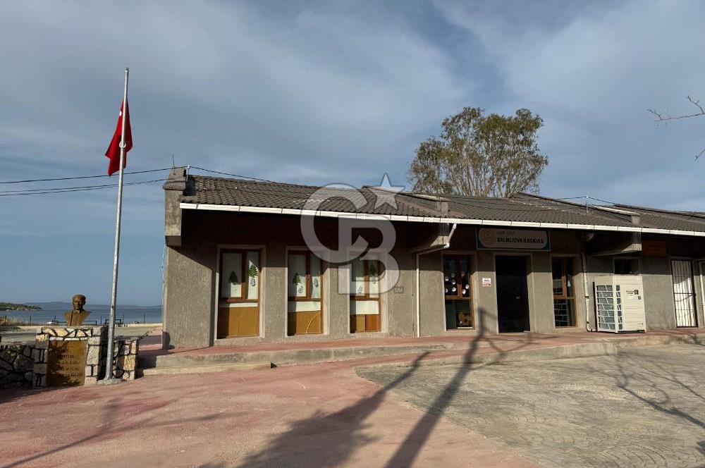 Urla Balıklıova’da Satılık Köy içi İmarlı Arsa 