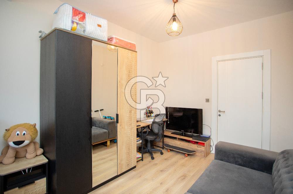Menemen Ulus Mahalle Karanfil Evlerinde Satılık 3+1 140m2 Daire