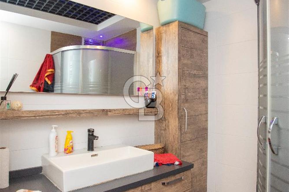 Menemen Ulus Mahalle Karanfil Evlerinde Satılık 3+1 140m2 Daire