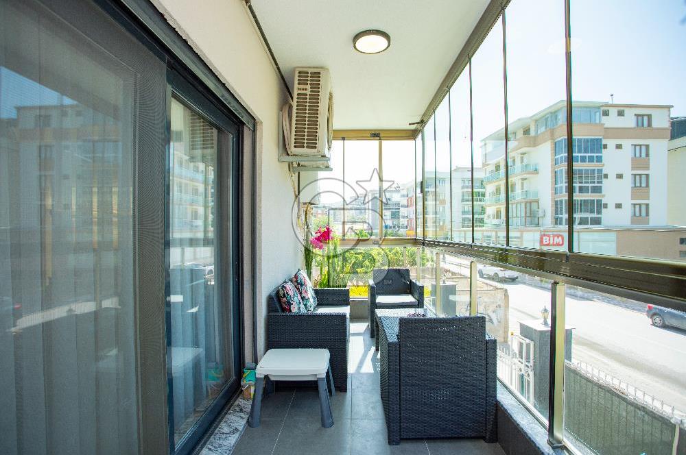 Menemen Ulus Mahalle Karanfil Evlerinde Satılık 3+1 140m2 Daire