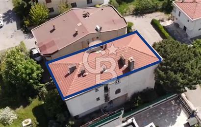 Denize 40 m Komple Satılık Bina - Geniş Bahçeli