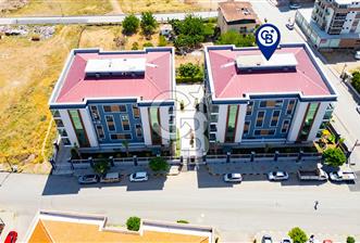 Menemen Ulus Mahalle Karanfil Evlerinde Satılık 3+1 140m2 Daire